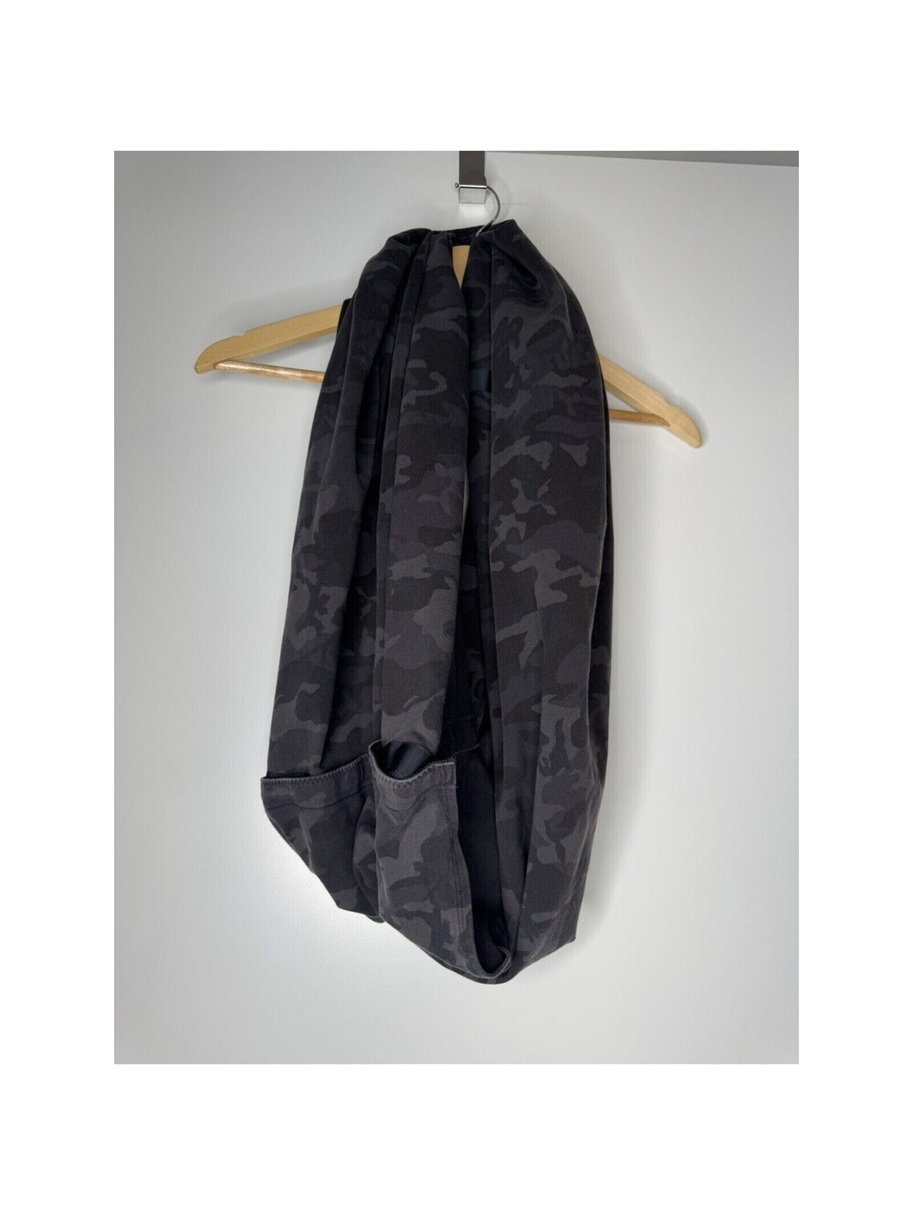 Lululemon Vinyasa Scarf Cotton Incognito Camo Multi Grey Stretch Infinity Snap